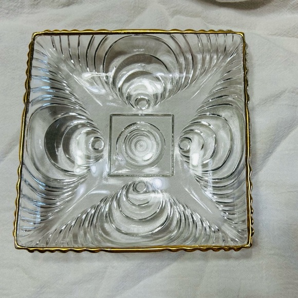 Vintage Hazel Atlas glass sonic wave candy dishes with gold trim. Beautiful ‼️ - Picture 2 of 5